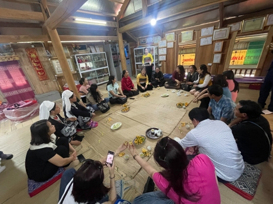 Engaging Non nuoc Cao Bang Geopark partners in a study visit on the preservation of traditional craft villages for tourism development and sustainable community-based tourism development in Hanoi and Hoa Binh