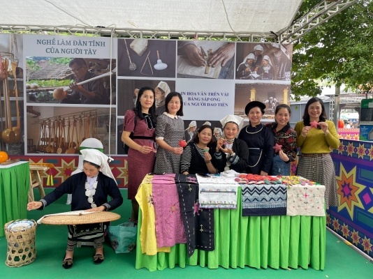 Promotion of Non nuoc Cao Bang Geopark and various exciting activities at the Non nuoc Cao Bang Tourism Festival 2023 in Hanoi
