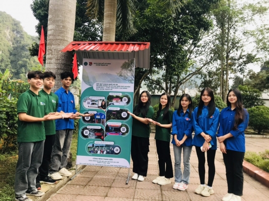 The Youth Union works of the “Geopark Ambassador” club of  Thach An High School on communicating about Non nuoc Cao Bang Geopark