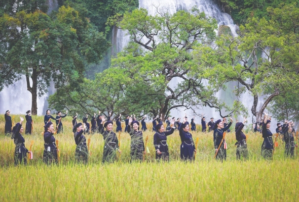 Sắc màu những loại hình văn nghệ dân gian trong vùng Công viên địa chất Non nước Cao Bằng