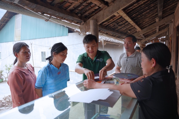 Ban Quản lý Công viên địa chất Non nước Cao Bằng làm việc với bà con, đối tác làng nghề trên tuyến phía Đông của Công viên địa chất Non nước Cao Bằng