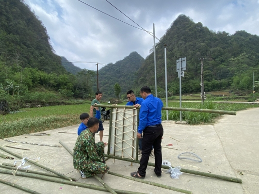 Partners of the Non Nuoc Cao Bang Geopark join hands in preserving the landscape of traditional craft villages and promoting the spirit of responsible tourism.