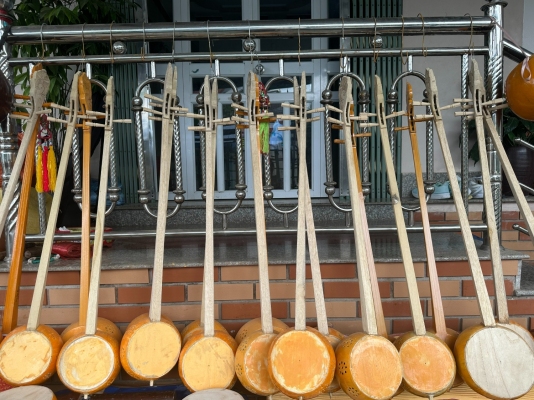 Crafting the Tinh gourd lute - preserving the traditional culture of the Tay and Nung ethnic groups in Cao Bang