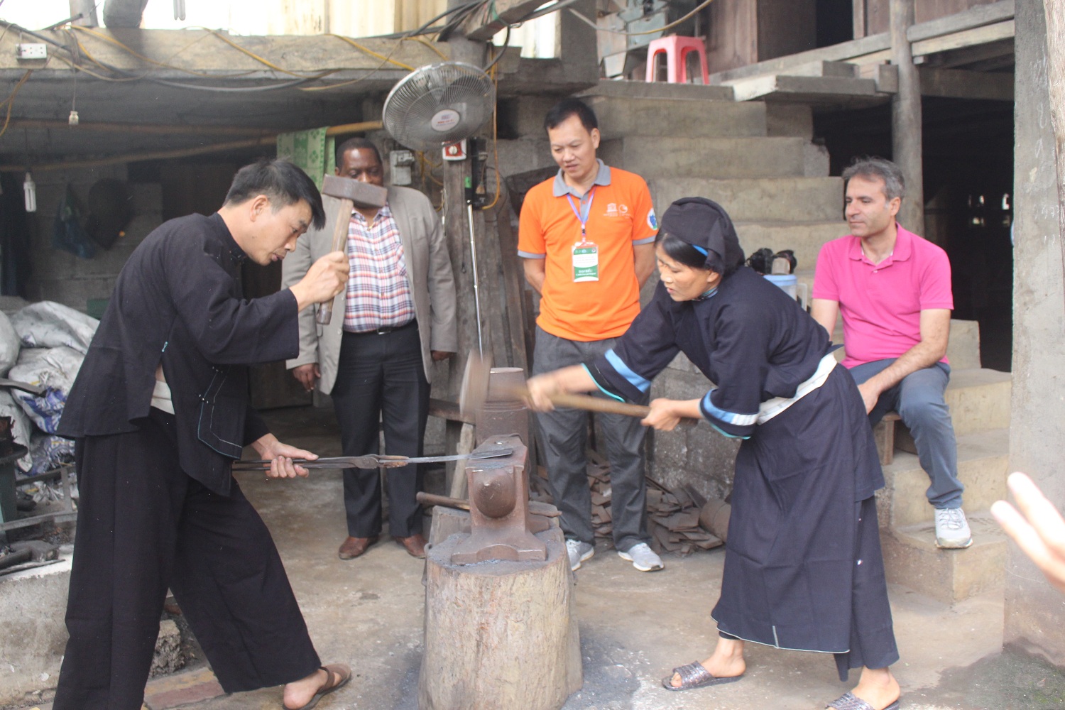 ĐIỂM DI SẢN LÀNG RÈN PÁC RẰNG