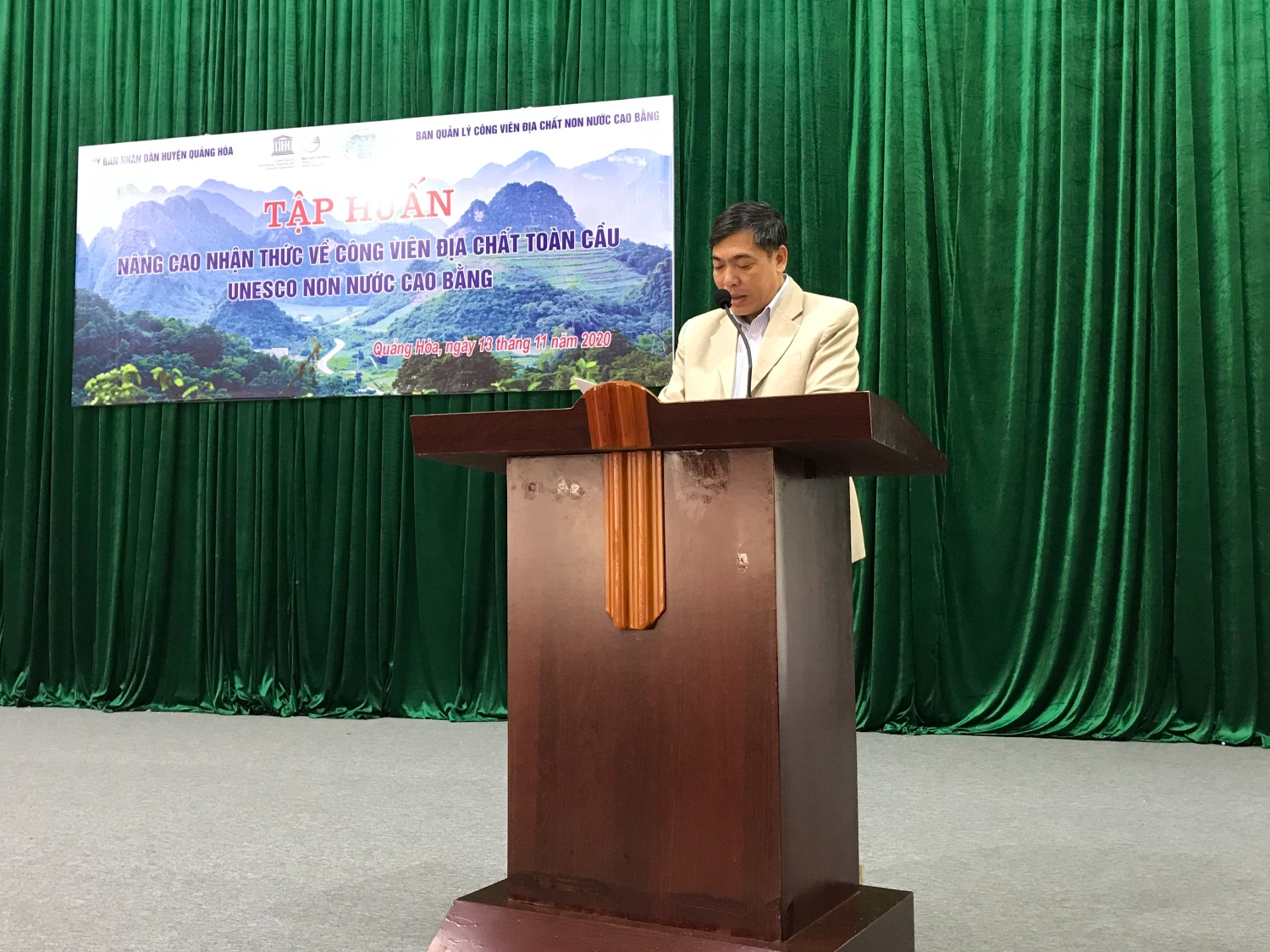Tập huấn về công tác lập kế hoạch phát triển du lịch bền vững gắn với CVĐC Toàn cầu Unesco trên địa bàn huyện Quảng Hoà
