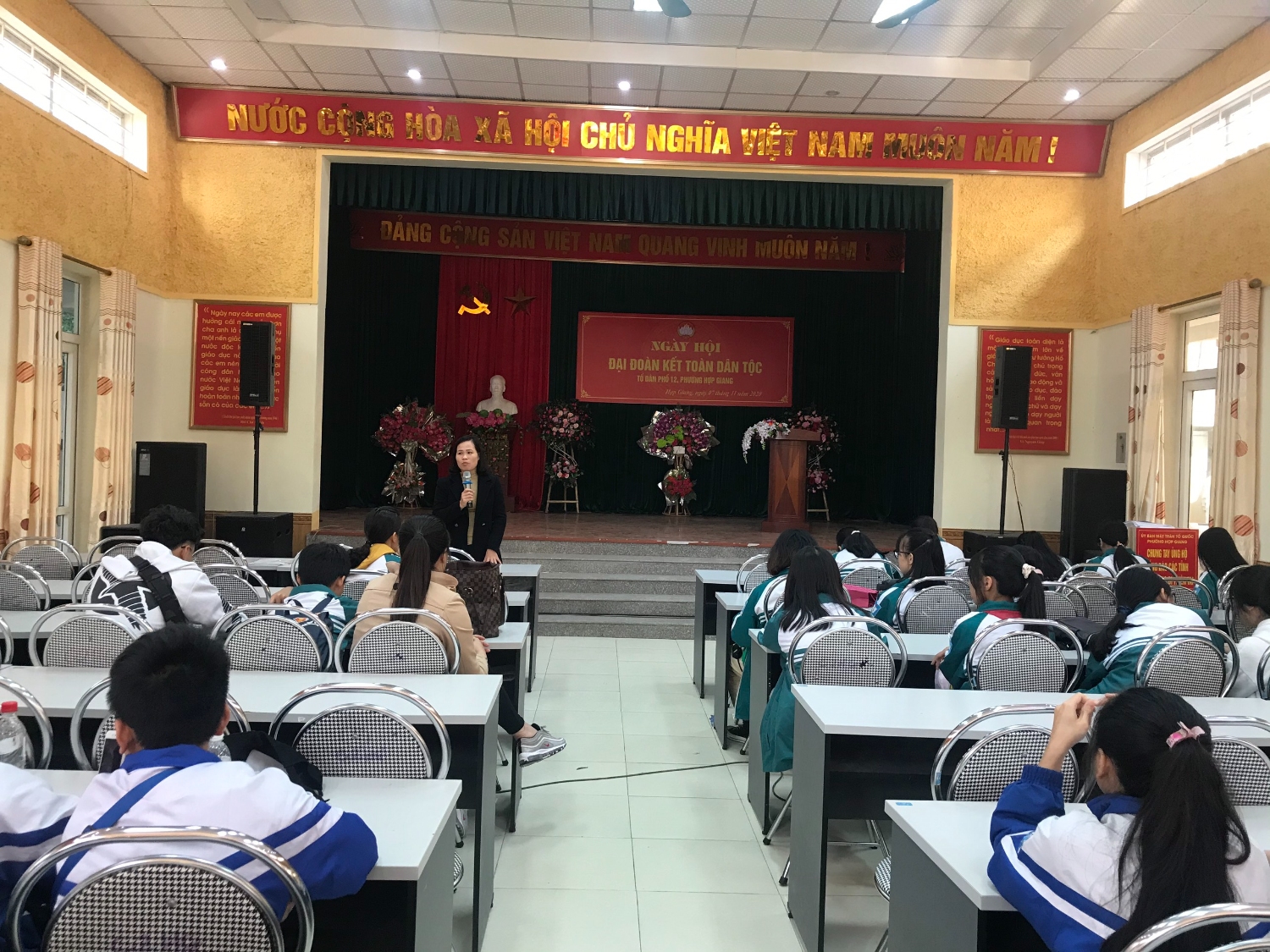 Field learning experience of “Geopark ambassador club” of the piloted secondary schools in Cao Bang city