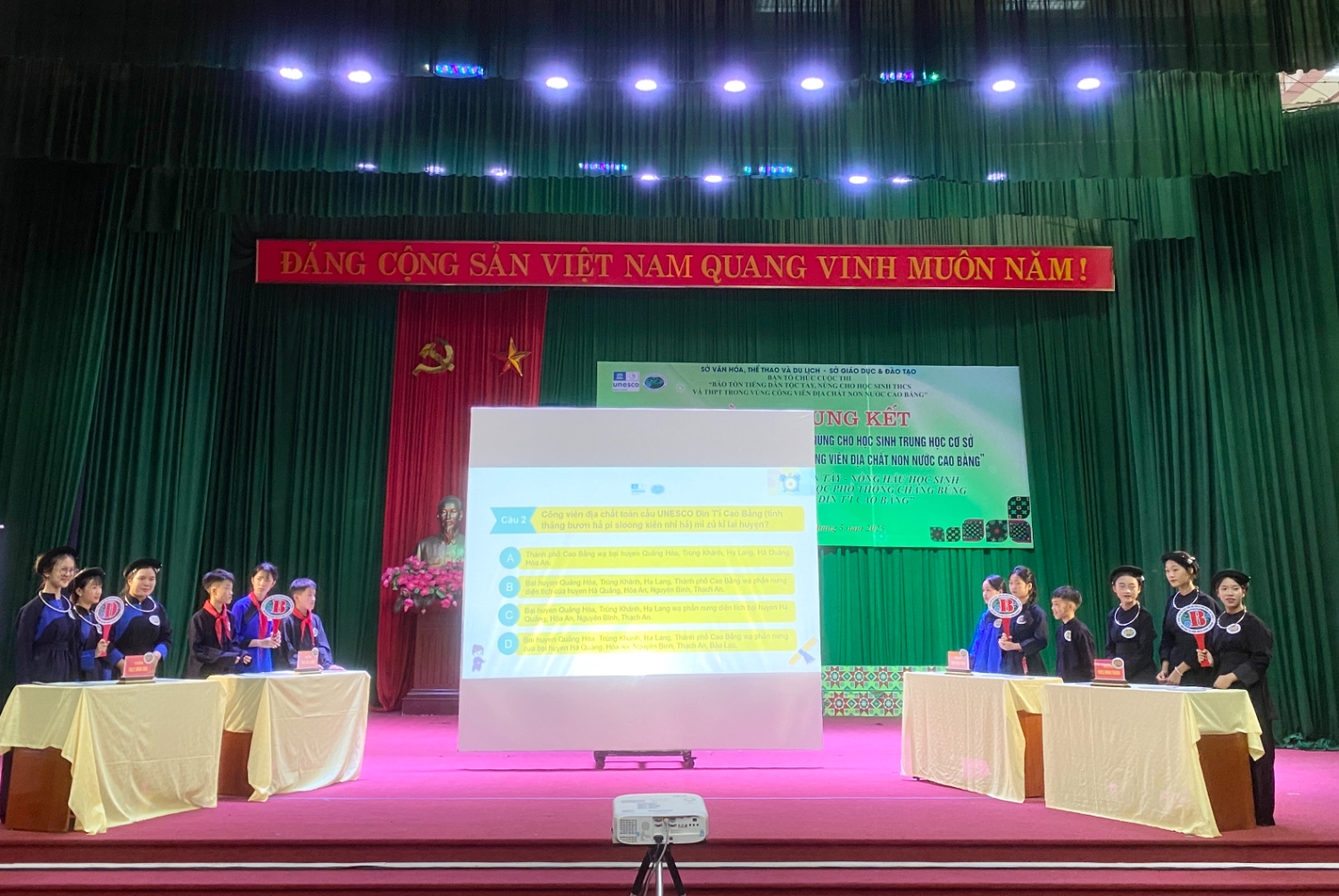 thi trắc nghiệm