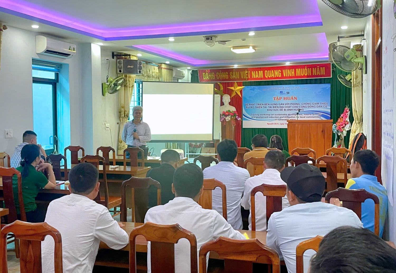 z6617568735779 cda5cff81a66ea929b16fce3e5ed243a – Đã sửa
